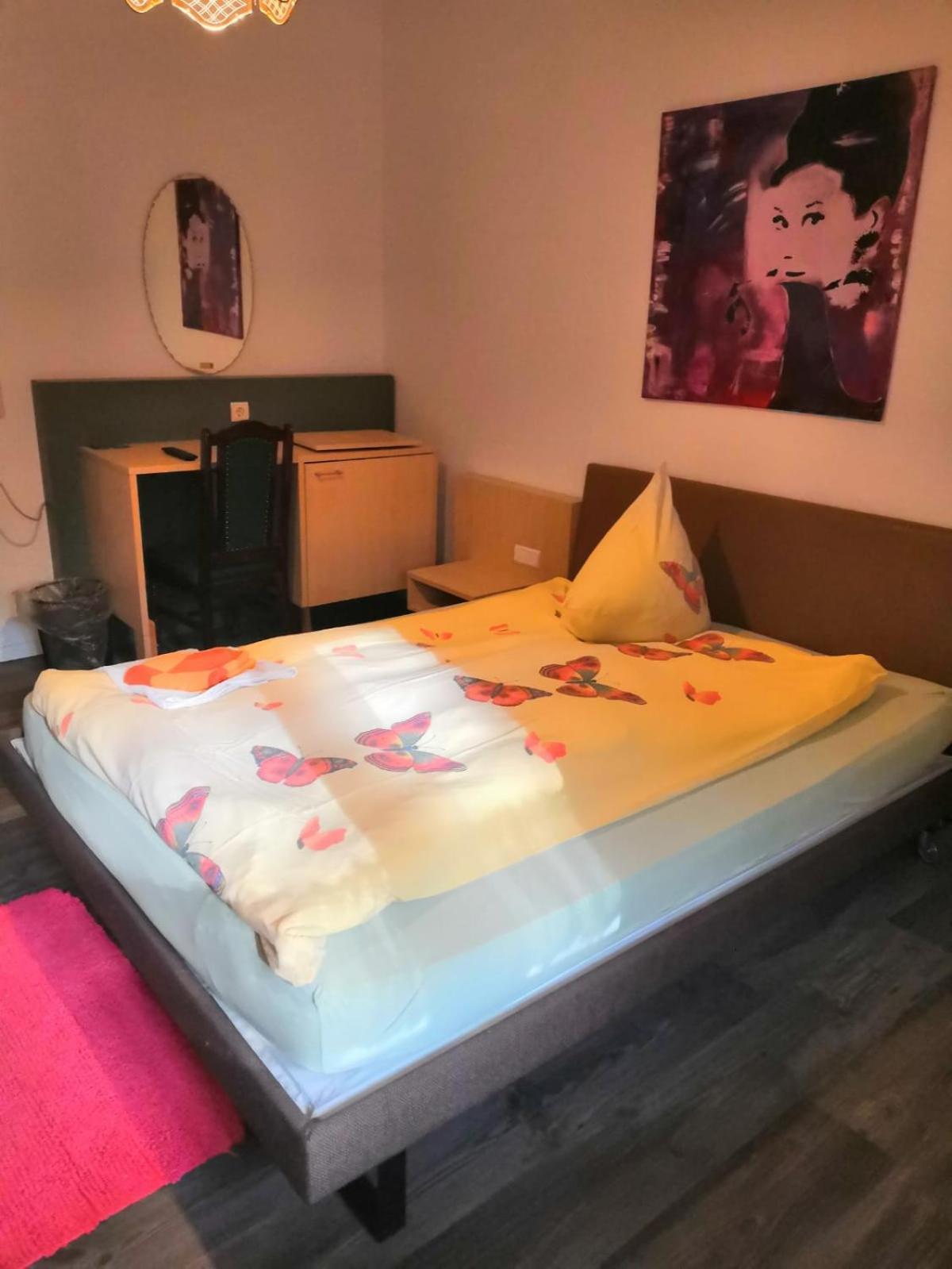 Hotel Zur Schmiede Heiningen Dış mekan fotoğraf