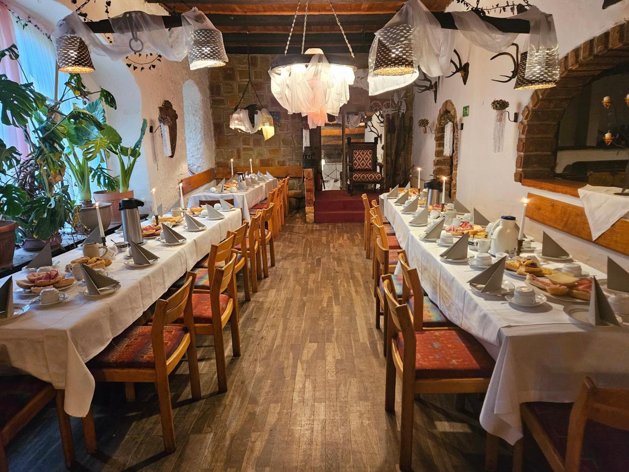 Hotel Zur Schmiede Heiningen Dış mekan fotoğraf